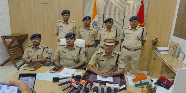 चर्चित बिल्डर हत्याकांड का खुलासा, आरोपी महिला गिरफ्तार