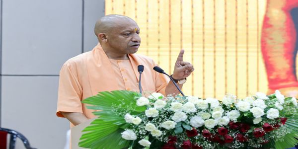 यूपी की नौकरशाही पॉलिसी पैरालिसिस की शिकार नहीं : मुख्यमंत्री योगी