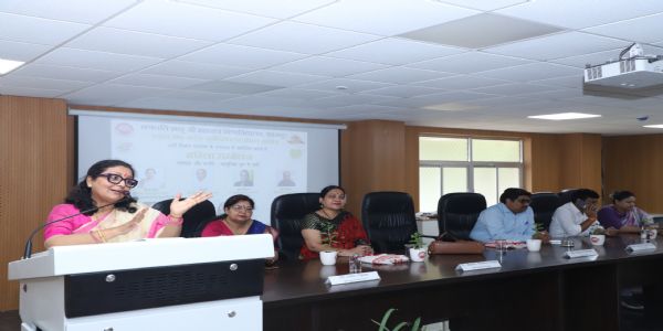 परंपरा और प्रगति के समन्वय से ही सशक्त होगा समाज : रेखा पचौरी