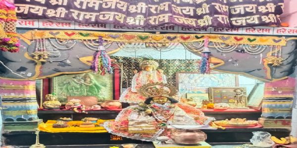 झाबुआ: हनुमान अष्ट मंदिर से चांदी की मूर्ति सहित आभूषण ले भागे बदमाश