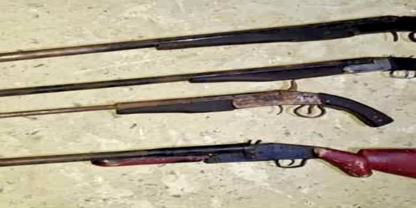 घुटियारी शरीफ में पंचायत प्रधान से पूछताछ में मिले चार और हथियार