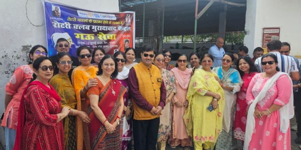 रोटरी क्लब मुरादाबाद सेंट्रल ने गौसेवा के साथ किया नए रोटरी वर्ष का शुभारंभ