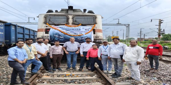 उत्तर मध्य रेलवे की एक और बड़ी उपलब्धि, मिर्जापुर–पं. दीनदयाल उपाध्याय रेलखंड पर 