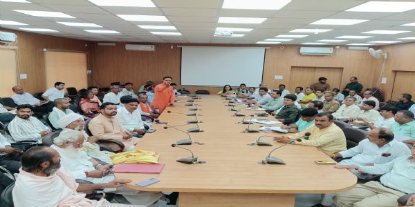 कजली महोत्सव में बुंदेली थीम पर आयोजित कार्यक्रम से लोगों की दी जाएगी ऐतिहासिक संस्कृति की जानकारी : जिलाधिकारी