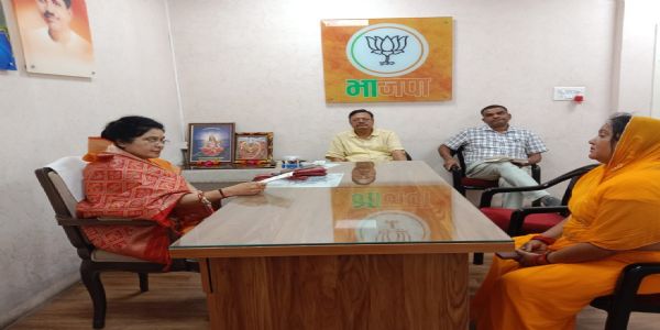 भाजपा प्रदेश कार्यालय में मंत्री कृष्णा गौर ने सुनीं कार्यकर्ताओं की जनसमस्याएं, दिए त्वरित निराकरण के निर्देश
