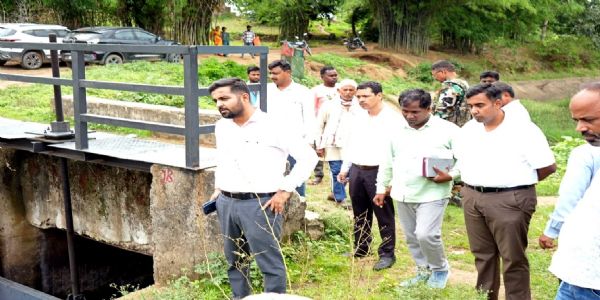 उपायुक्त ने मलय डैम और सिंचाई नहर का निरीक्षण कर स्थायी समाधान का दिया निर्देश