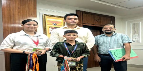 डिप्टी कमिश्नर ने बिश्नाह के युवा एथलीट कन्हैया चौधरी और जिया चौधरी को शानदार उपलब्धियों के लिए किया सम्मानित