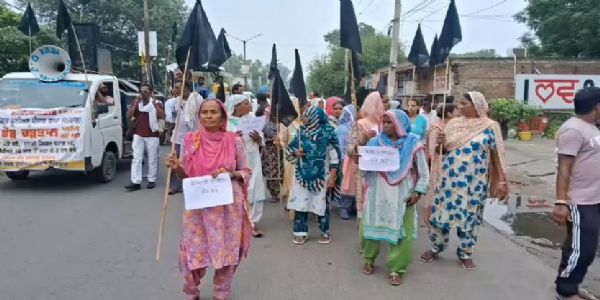 पंजाब बंद का कई जिलों में व्यापक असर, सफाई कर्मियों का सरकार के विरूद्ध प्रदर्शन