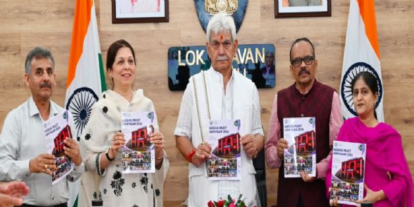 उपराज्यपाल ने क्लस्टर यूनिवर्सिटी जम्मू में परिवर्तनकारी शैक्षणिक पहलों का किया उद्घाटन
