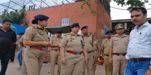 कांवड़ यात्रा को लेकर एडीजी जोन ने किया घाट का निरीक्षण, सुरक्षा व्यवस्था पर दिए सख्त निर्देश