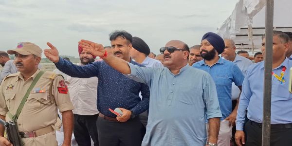 औद्योगिक क्षेत्र भागथली का उपमुख्यमंत्री ने किया निरीक्षण, स्थानीय रोजगार पर दिया जोर