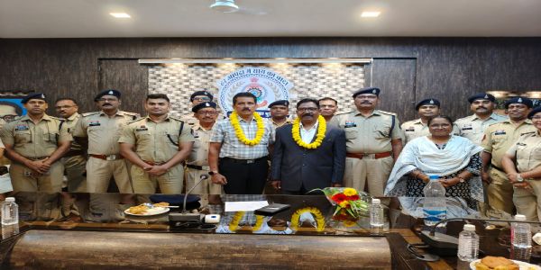 जांजगीर-चांपा पुलिस विभाग में दो एएसआई को दी गई भावभीनी विदाई, सेवा पूर्ण कर हुए सेवानिवृत्त