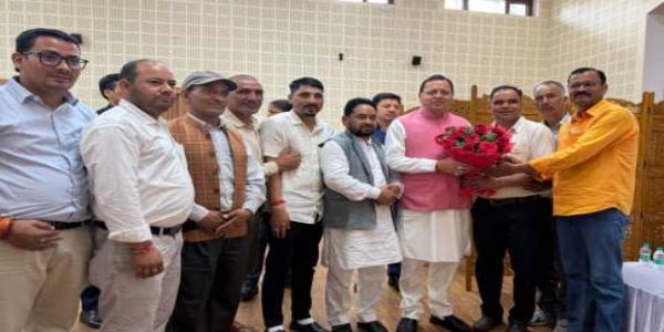 गंगाेत्री विधायक ने की सीएम से मुलाकात, उत्तरकाशी के मुद्दाें पर की चर्चा