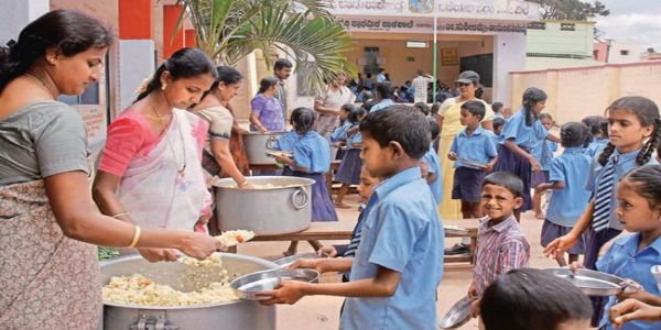 मिड-डे मील में अब मछली भी शामिल करने की तैयारी, अंडा जारी रहेगा : मंत्री निशीथ प्रमाणिक