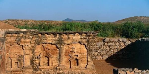 तक्षशिला में पुनर्निर्माण काे लेकर यूनेस्को ने पाकिस्तान को दी चेतावनी