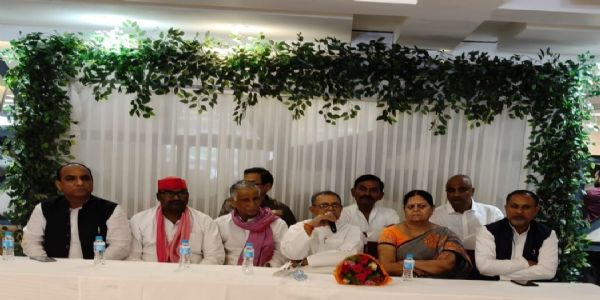 जनेश्वर मिश्र की जयंती पर लखनऊ में जुटेंगे प्रदेशभर के प्रबुद्धजन : सांसद सनातन पाण्डेय