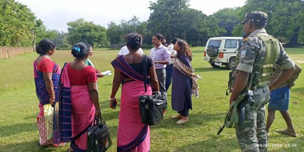 शत प्रतिशत प्रगणना प्रपत्र का वितरण करें सुनिश्चित : उपायुक्त