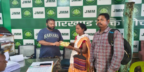 विधायक सुदीप गुड़िया की पहल से गुजरात में बिछड़ा युवक सकुशल लौटा घर