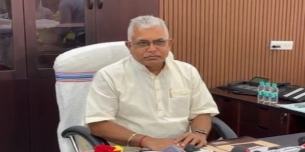तृणमूल के अंदरूनी विवाद पर दिलीप घोष ने किया कटाक्ष