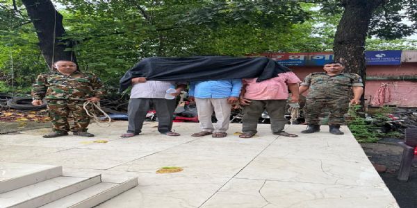 गांजा के साथ तीन तस्कर गिरफ्तार