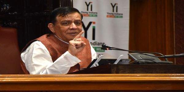 अब राजनीति में सफल होने के लिए पढ़ा- लिखा होना जरूरी : सतीश महाना