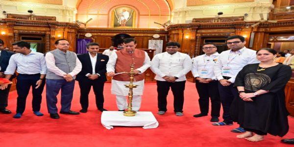 यंग इंडिया पार्लियामेंट में चार महत्वपूर्ण विधेयकों पर सार्थक बहस, बहुमत से पारित हुए सभी प्रस्ताव
