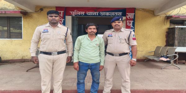 जांजगीर-चांपा: पुरानी रंजिश में घर में घुसकर महिला से मारपीट और जान से मारने की धमकी, आरोपित गिरफ्तार