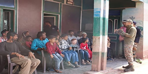 नशा मुक्ति अभियान के अंतर्गत ग्रामीणों ने लिया नशामुक्त समाज का संकल्प