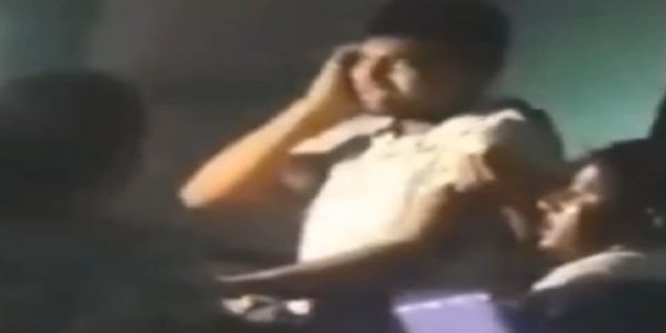 महिला सिपाही के साथ कमरे में मिला निलंबित सिपाही