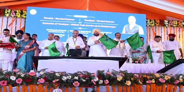 टनकपुर-नांदेड एक्सप्रेस से कुमाऊं को दक्षिण भारत से सीधा रेल संपर्क मिला : धामी