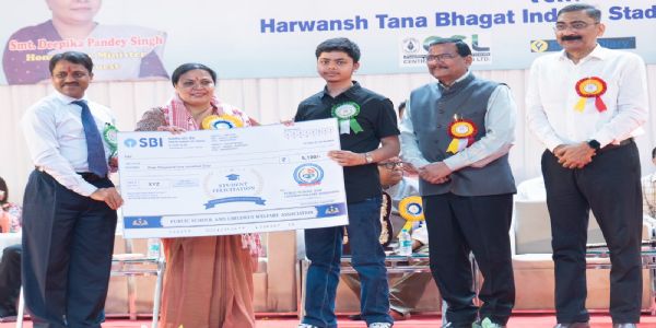 राजनीति में युवाओं की भागीदारी से ही आएगा बड़ा बदलाव : दीपिका