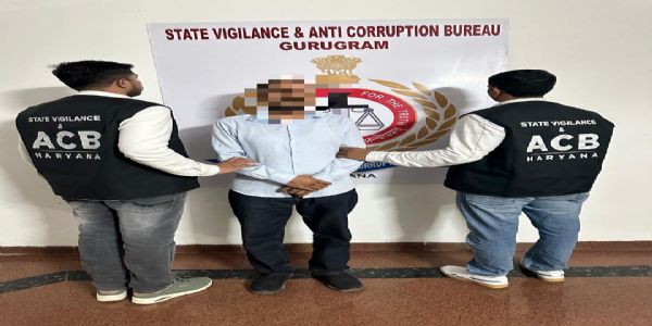 गुरुग्राम: इंतकाल के नाम पर 15 हजार रुपये रिश्वत लेते पटवारी गिरफ्तार