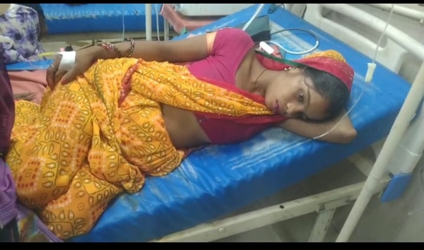 सर्प दंश का शिकार महिला लोहिया अस्पताल में भर्ती सर्प दंश का शिकार महिला लोहिया अस्पताल में भर्ती