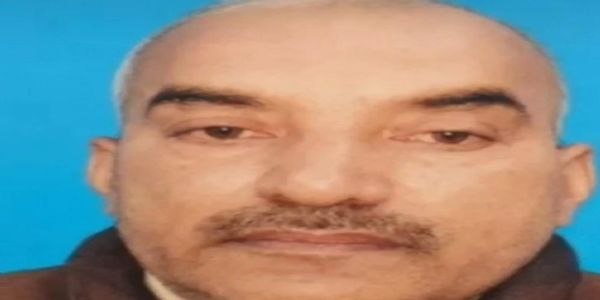 ट्रेलर की टक्कर से बाइक सवार अधेड़ की मौत, चालक फरार