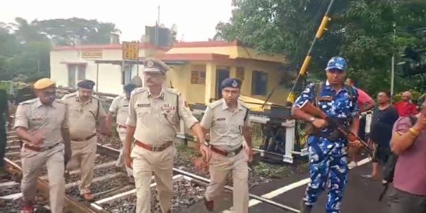 बरूईपुर दुष्कर्म-हत्या मामला : डीजी सिध्दनाथ गुप्ता ने किया घटनास्थल का निरीक्षण