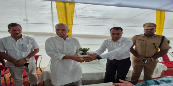 सबलपुर दियारा में कटावरोधी कार्यों का उपमुख्यमंत्री ने किया निरीक्षण