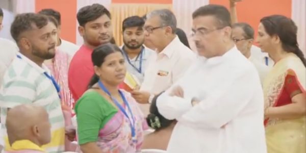 तारातला हादसे के पीड़ितों को मुख्यमंत्री ने सौंपी सरकारी आर्थिक सहायता राशि