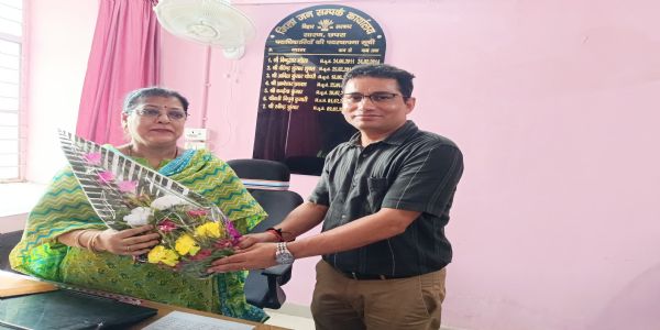 छपरा में नीना झा ने संभाला जिला जनसंपर्क पदाधिकारी का कार्यभार
