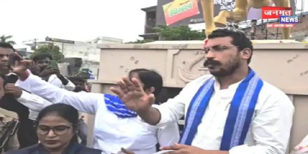 चढ़ावा चोरी मामले की जांच सीबीआई से हो:चंद्रशेखर आज़ाद