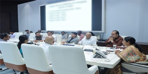 दिल्ली में चार वर्षों में 32 हजार ईवी चार्जिंग स्टेशन बनाने का लक्ष्य