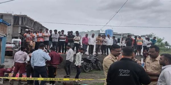 (अपडेट) पुणे बिल्डिंग हादसे में चार लोग बचाए गए, 17 लोगों की तलाश जारी
