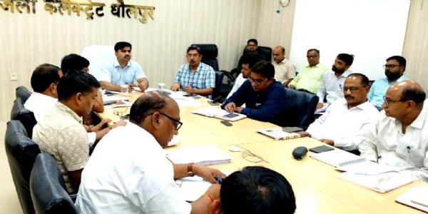शिविरों में पात्र लोगों को लाभान्वित करने के लिए करें विशेष प्रयास : डीएम