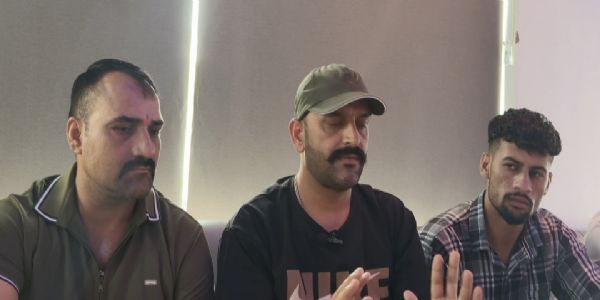 रेणुका बांध विस्थापित परेशान ,वन भूमि पर रहने वाले लोगों को लेंड लैस और हाउस लैस की सूची में डालने की मांग