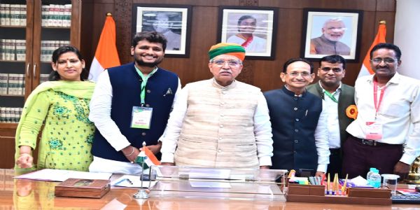 अंतरराष्ट्रीय वैश्य महासम्मेलन द्वारा समाजहित में किए जा रहे कार्यों की सराहना, केंद्रीय मंत्री ने की सार्थक चर्चा