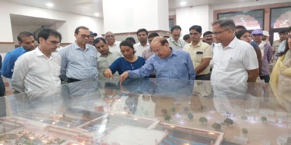 महाप्रबंधक ने जयपुर रेलवे स्टेशन पुनर्विकास कार्यों का किया निरीक्षण