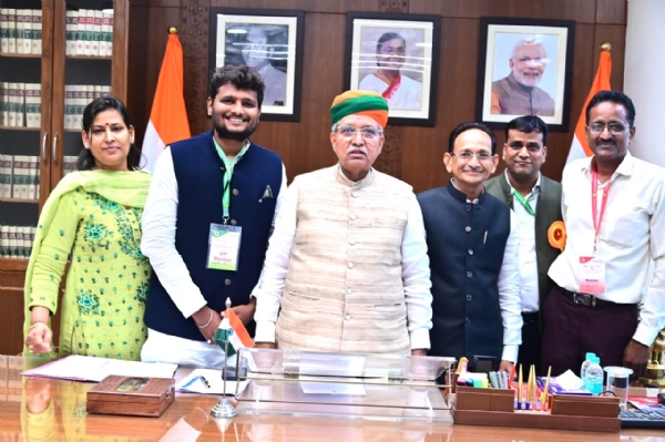 अंतरराष्ट्रीय वैश्य महासम्मेलन द्वारा समाजहित में किए जा रहे कार्यों की सराहना, केंद्रीय मंत्री ने की सार्थक चर्चा