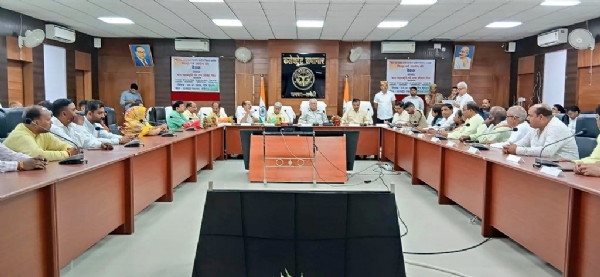 बैठक की फोटो