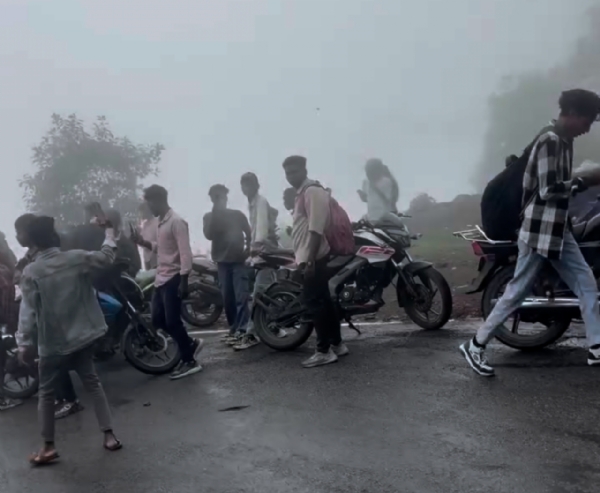 बाइकर्स गैंग का हुड़दंग