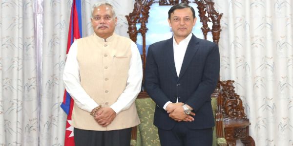 नेपाल में भारत के राजदूत से मुलाकात करते नेपाल के स्पीकर नेपाल में भारत के राजदूत से मुलाकात करते नेपाल के स्पीकर