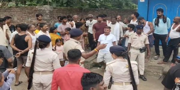 महिला और बेटी को बंधक बनाकर जेवर-नकदी लेकर फरार हुए बदमाश।